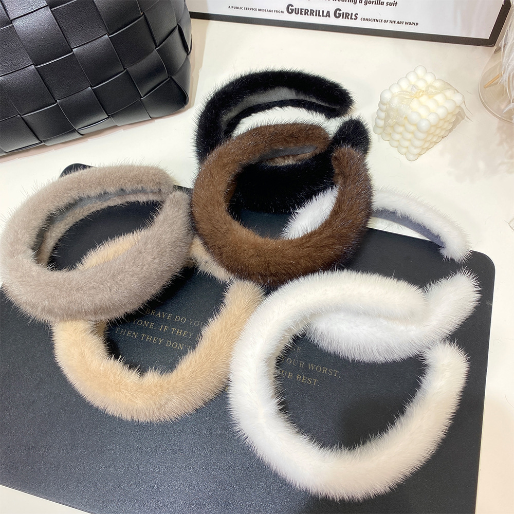 120g Weight Hair Band Hair Accessories Type 1 Piece Quantity Holiday Occasion Plush Material Solid Color Pattern Women's Gender Elegant Style Women's Elegant Solid Color Plush Hair Band 19