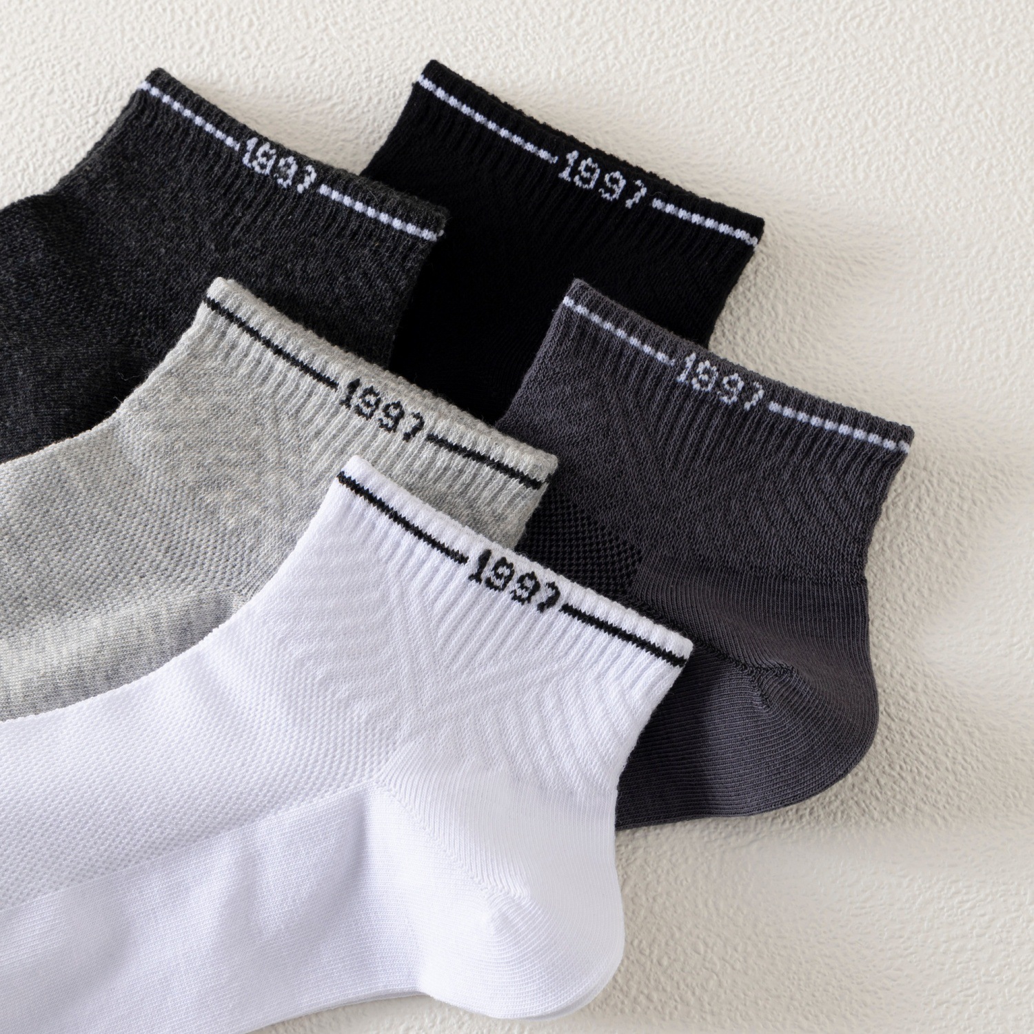 Calcetines de todo fósforo, absorbentes de sudor, transpirables, calcetines de algodón simples para hombres, calcetines deportivos para hombres, calcetines de red en blanco y negro de color sólido deportivo