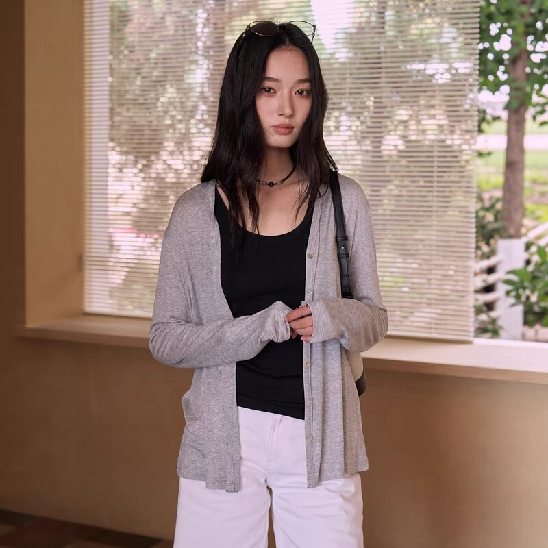 Nalifen Spring and Summer Silk Modal Cardigan for Women, Silk Wool Korean-Style Skin-Friendly Knitwear, Lightweight Button-Up Top Nalifen Spring and Summer Silk Modal Cardigan for Women, Silk Wool Korean-Style Skin-Friendly Knitwear, Lightweight Button-Up Top