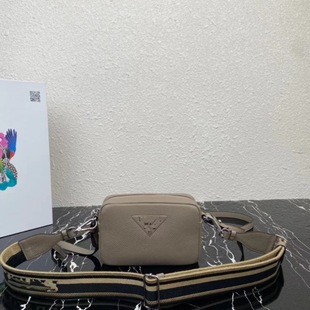 P���_23�¿�ŮʿС̖��֦�y�՘�ţƤ�μ�б�����C����Ʒ�|1BD082