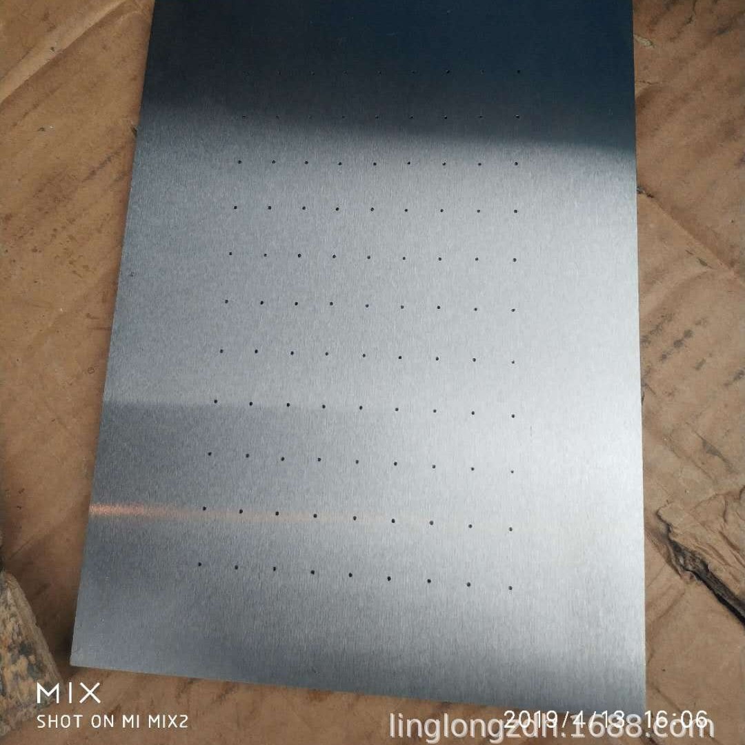 �������Ͻ�����Ʒ������ܻ�е����������CNC��ͼ�ӹ���1