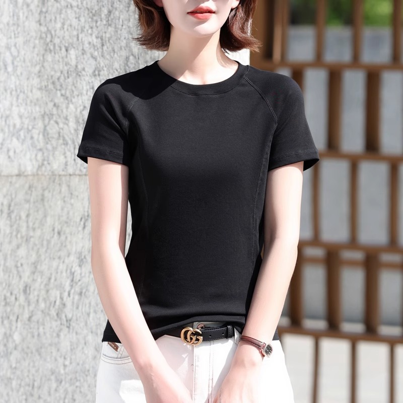 검은색