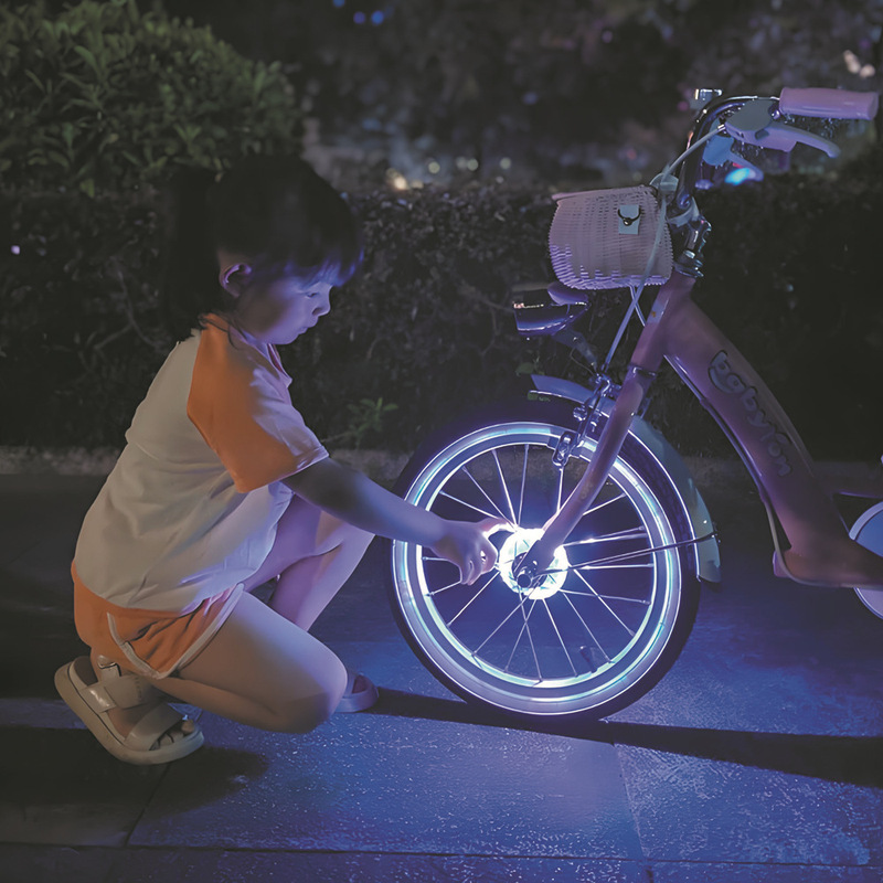 L05B Bicycle Large Hub Light Bicycle Rechargeable Wheel Light Long-Lasting Wheel Light Children's Night Riding Warning Light L05B Bicycle Large Hub Light Bicycle Rechargeable Wheel Light Long-Lasting Wheel Light Children's Night Riding Warning Light