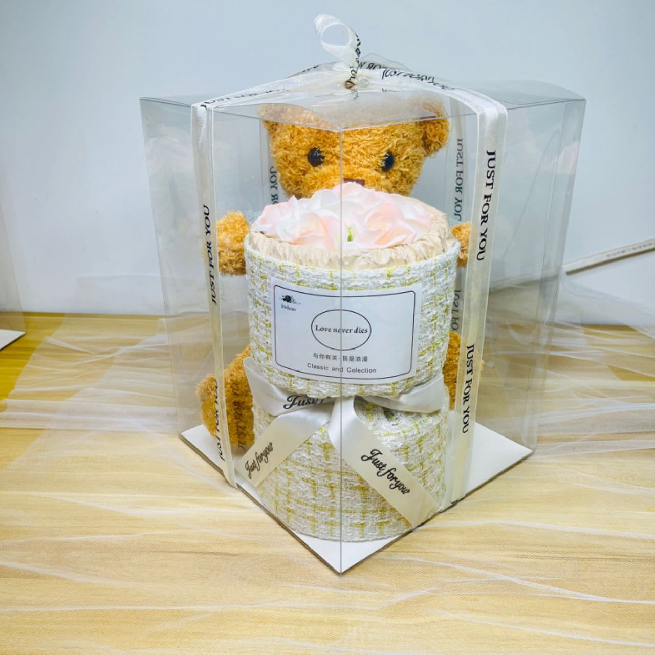 Regalos de Año Nuevo Teddy Bear Muñeca Imortalidad Rose Bouquet Regalos de cumpleaños para chicas Amigas Amigas