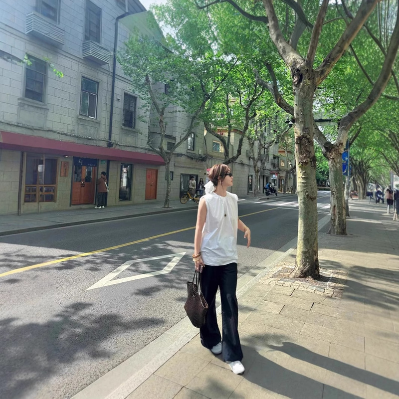 2025 Summer New Product Niche Design Back Water Drop Cut Out Shoulder Pad Shirt Top Ultra-Thin Small Shoulder Pad