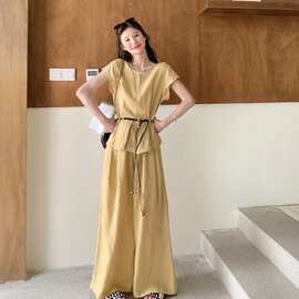 浅黄色设计感休闲时尚套装女2026夏季小个子收腰显瘦阔腿裤两件套