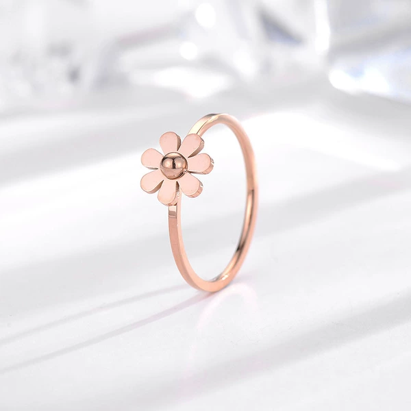 Little Daisy Rose Gold