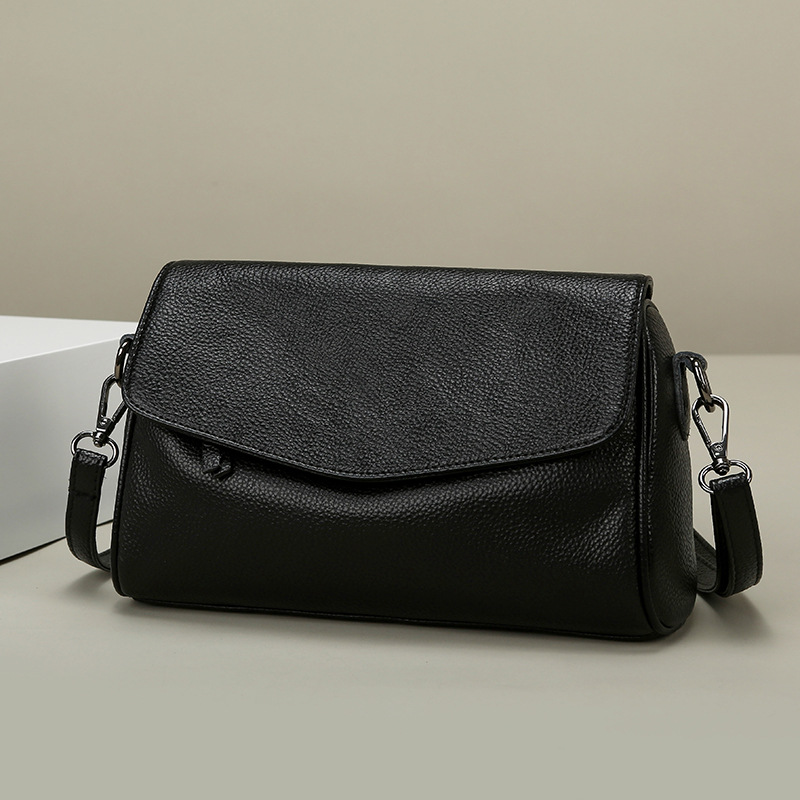 Cross-Border Wholesale Genuine Leather Small Square Bag For Women 2026 New Fashion Crossbody Bag Large Capacity Single Shoulder Pillow Bag Cowhide - Thumbnail 6