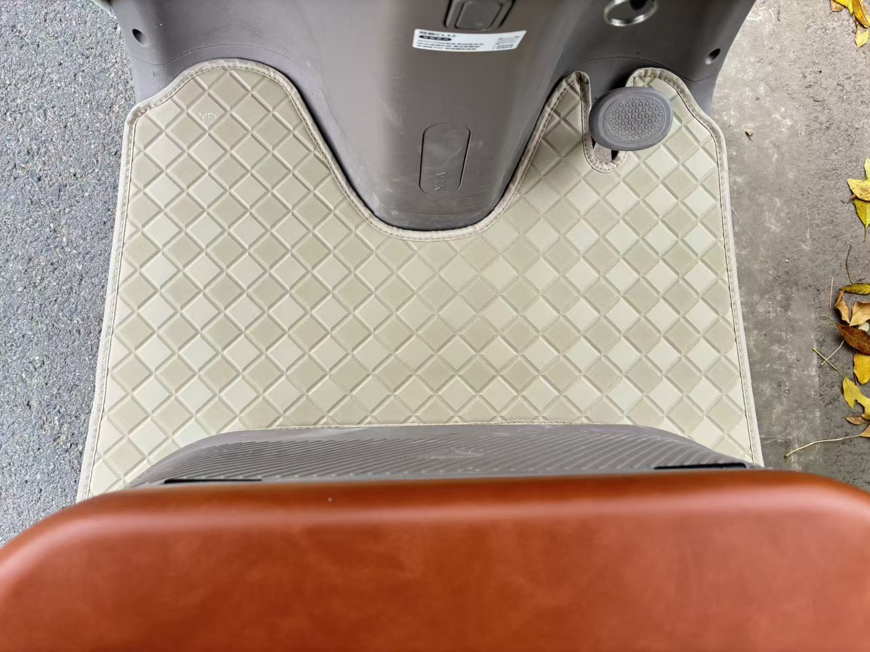 Tricycle Foot Pads Yadi Emma Jinpeng Taiping Electric Vehicle Xunis Waterproof Anti-Slip Universal Fixed Foot Pads