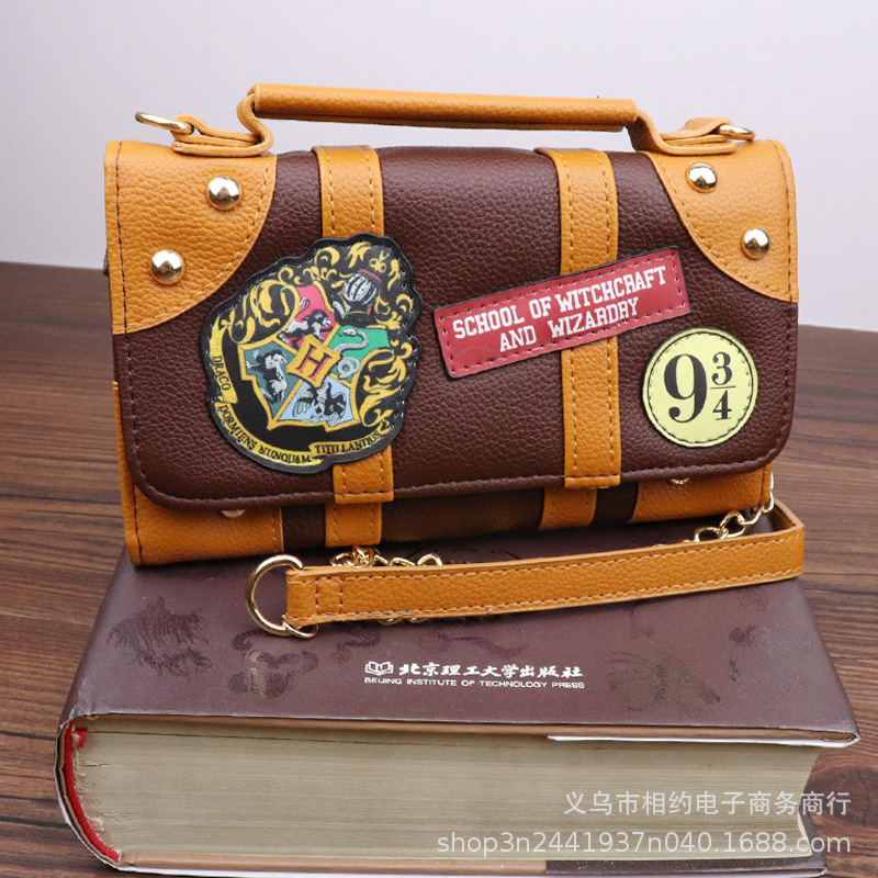 Magic Academy Movie Merchandise Harry Potter Badge Card Holder Wallet European and American Retro Women's Shoulder Crossbody Bag