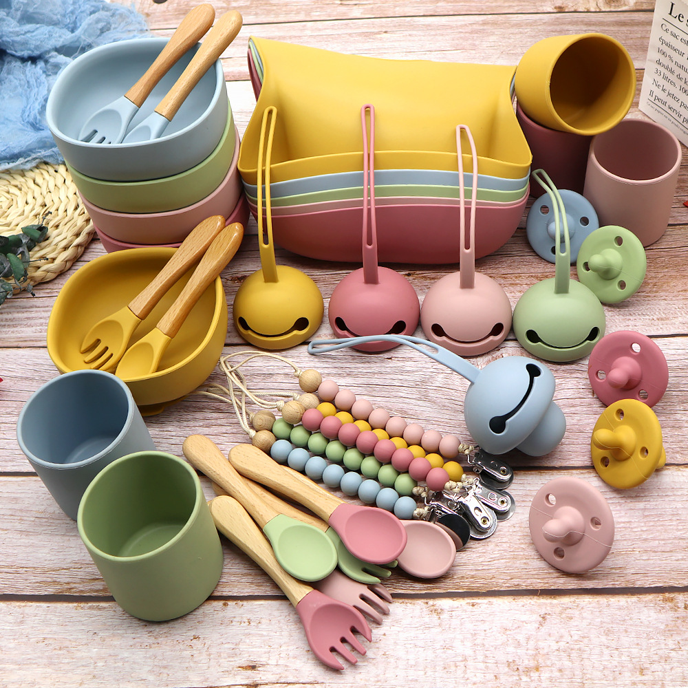 Baby Silicone Bib Fork Spoon Suction Disc Bowl Cup Packing Chain Nipple Storage Box Baby Tooth Gel Food Supplemental Set