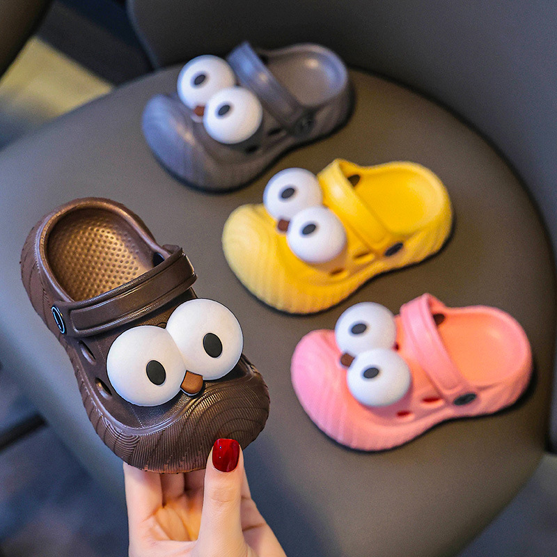 Diversión ojos grandes niños agujero zapatos de agujero para niños y niñas de verano con zapatillas para bebés eva