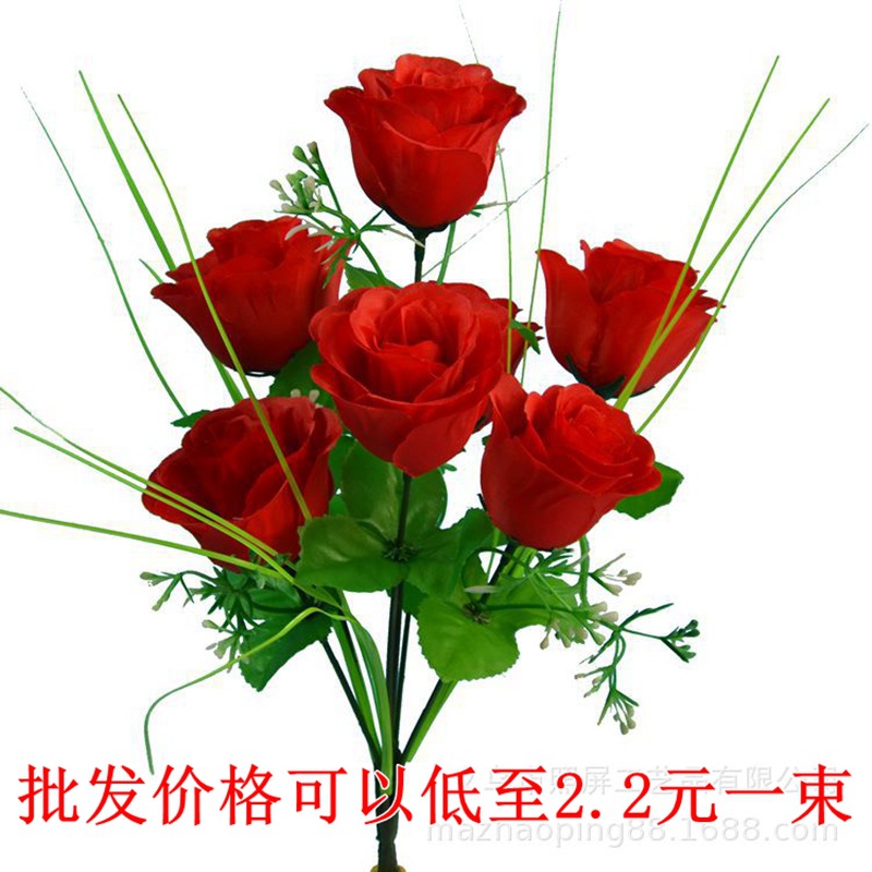 義烏照屏廠家現貨批發仿真花7頭人造玫瑰花 絹布7頭孔雀玫小把花