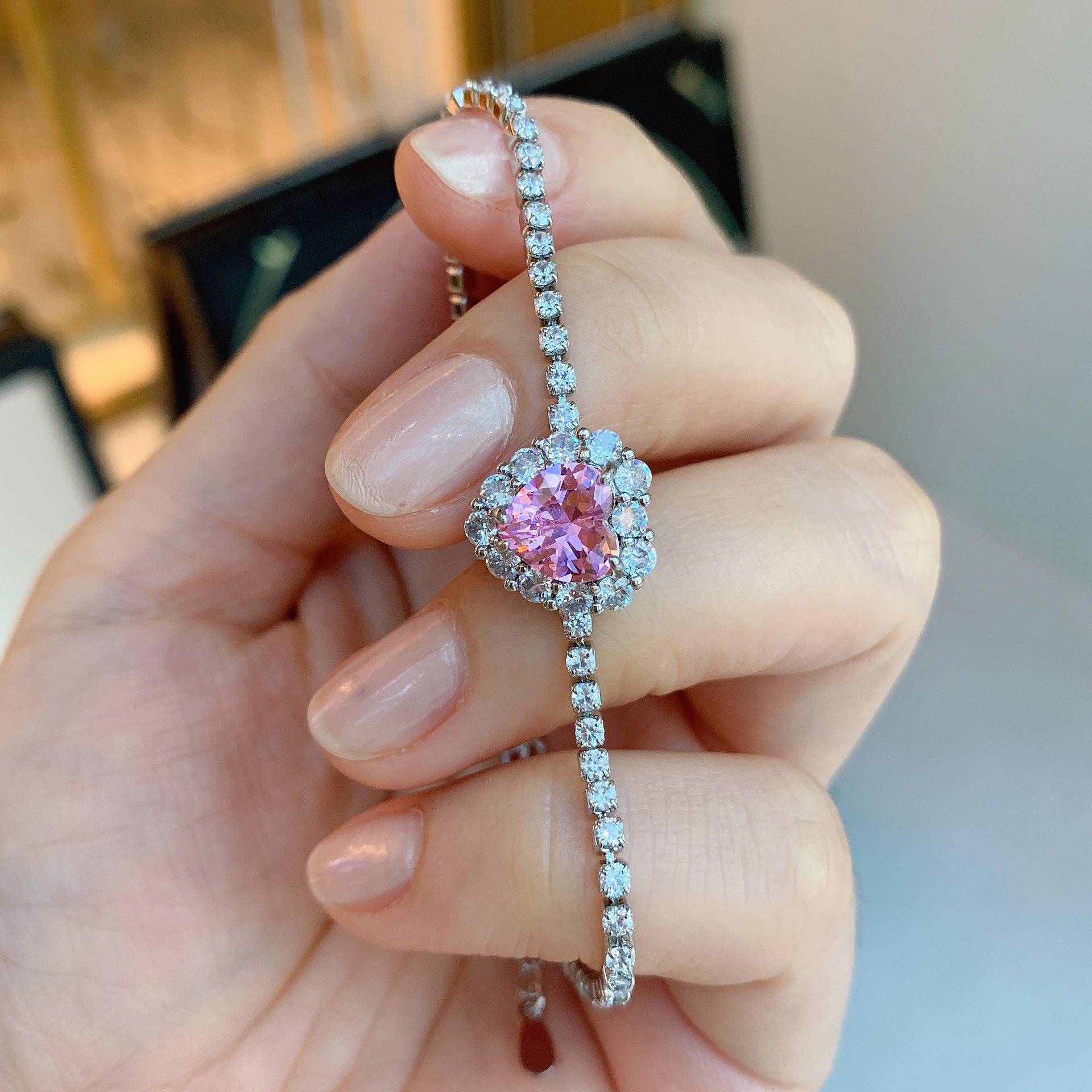 Retro Heart Shape Copper Gold Plated Inlay Rhinestones Bracelets