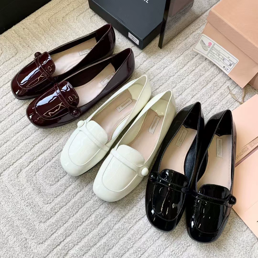 Гао Дин MIU домой ретро винно-красные туфли Мэри Джейн 25 новых лакированных кожаных круглых головок с неглубоким ртом