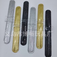 定 制厂家专业生产皮革啪啪圈原材料亮晶晶散粉硅胶手环拍拍圈