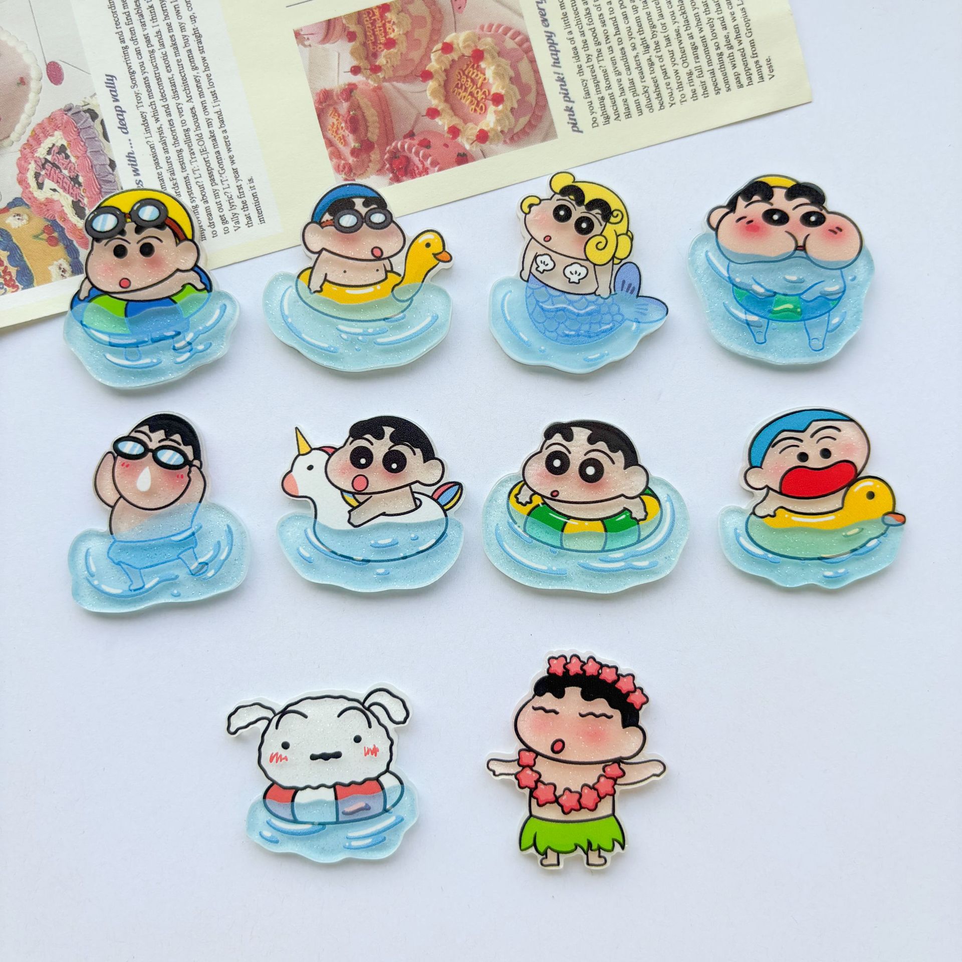 여름 귀여운 애니메이션 크레용 신 새로운 패치 DIY 헤어핀 브로치 배지 냉장고 스티커 PP 클립 쥬얼리 작은 액세서리