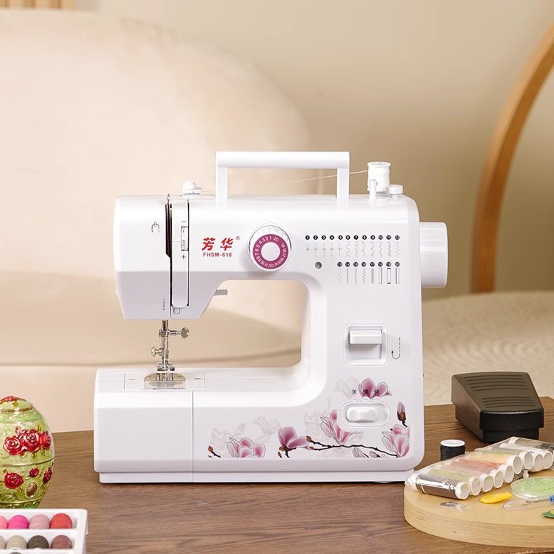 618家用电动迷你吃厚多功能锁边台式缝纫机新款衣车可脚踏