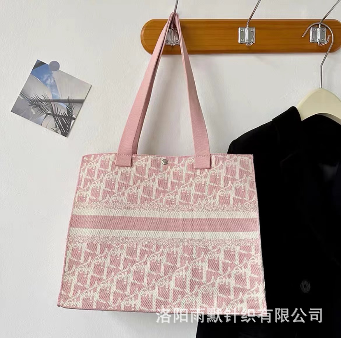 2025 bolso de hombro de pata de gallo rosa de alta calidad popular para mujer nuevo bolso portátil de punto de gran capacidad de moda