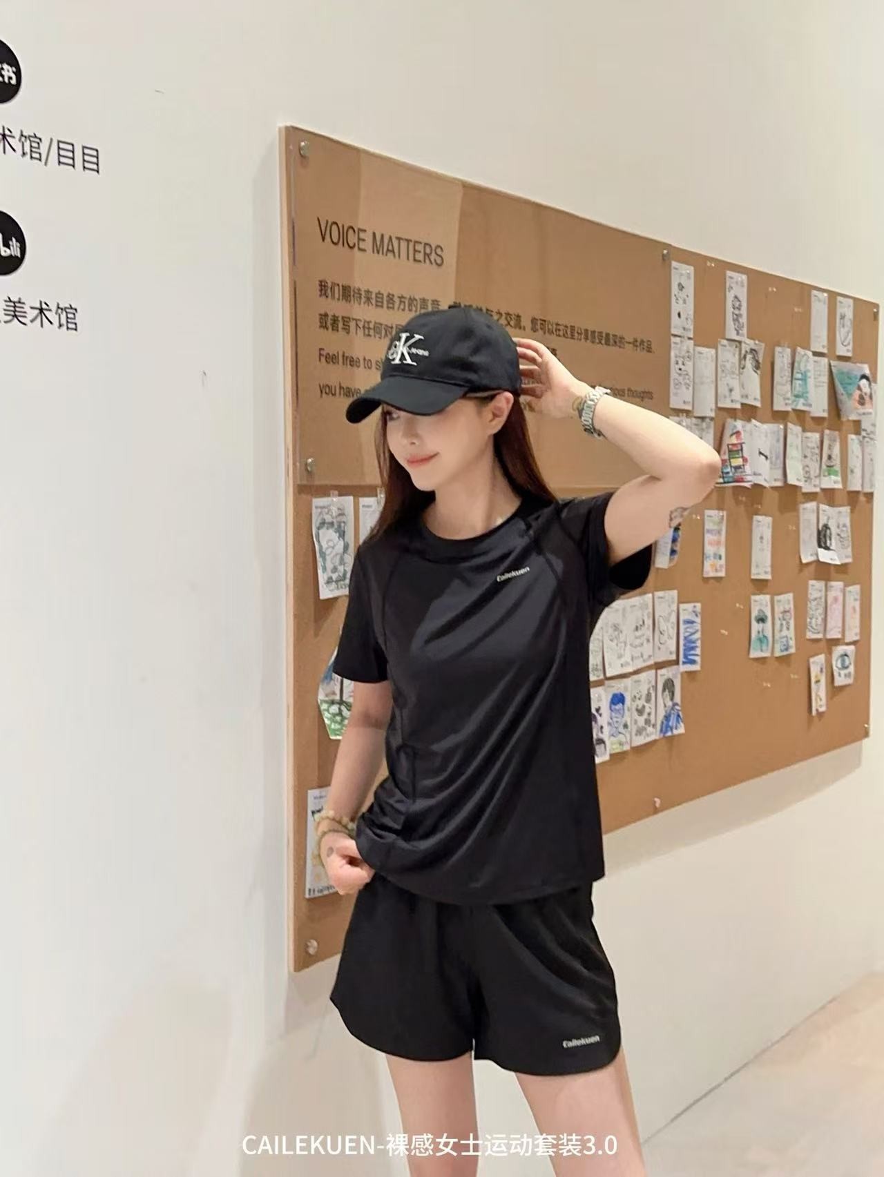 검정색(처음 퇴색될 때 사진을 찍지 마세요)