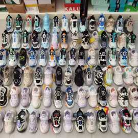 品牌撤柜尾货童鞋杂款秋季儿童运动鞋男童旋转扣女童透气跑步鞋子