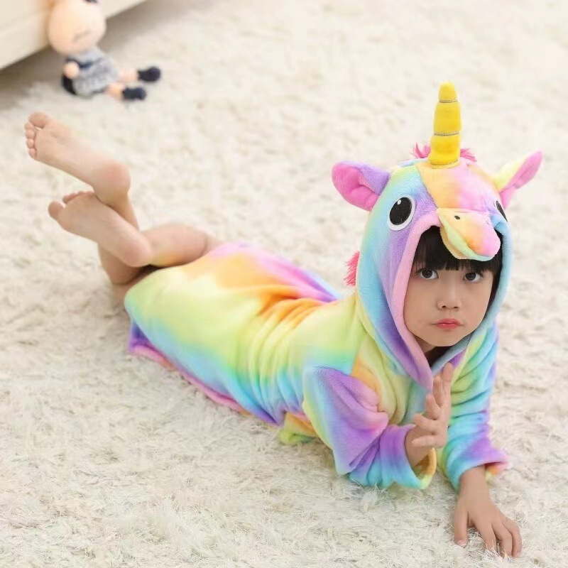 Factory Direct Supply of Flannel Children's Animal Bathrobes, Cartoon Hooded Nightgowns, Export Infant and Toddler Home Wear That Can Be Worn Outside