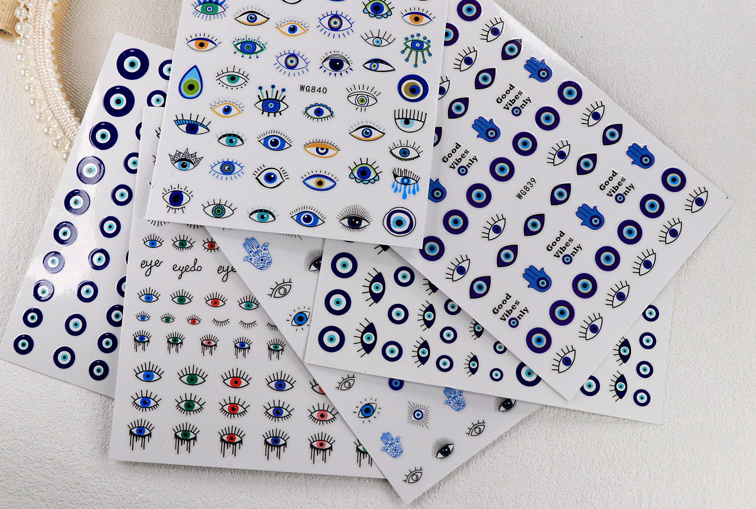 Retro Devil's Eye Sticker Nail Decoration Accessories 1 Set display picture 2