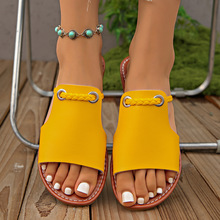 �羳��a�������~�����ЬŮ25�ļ��¿��⴩�r��һ��ɳ������ЬŮ