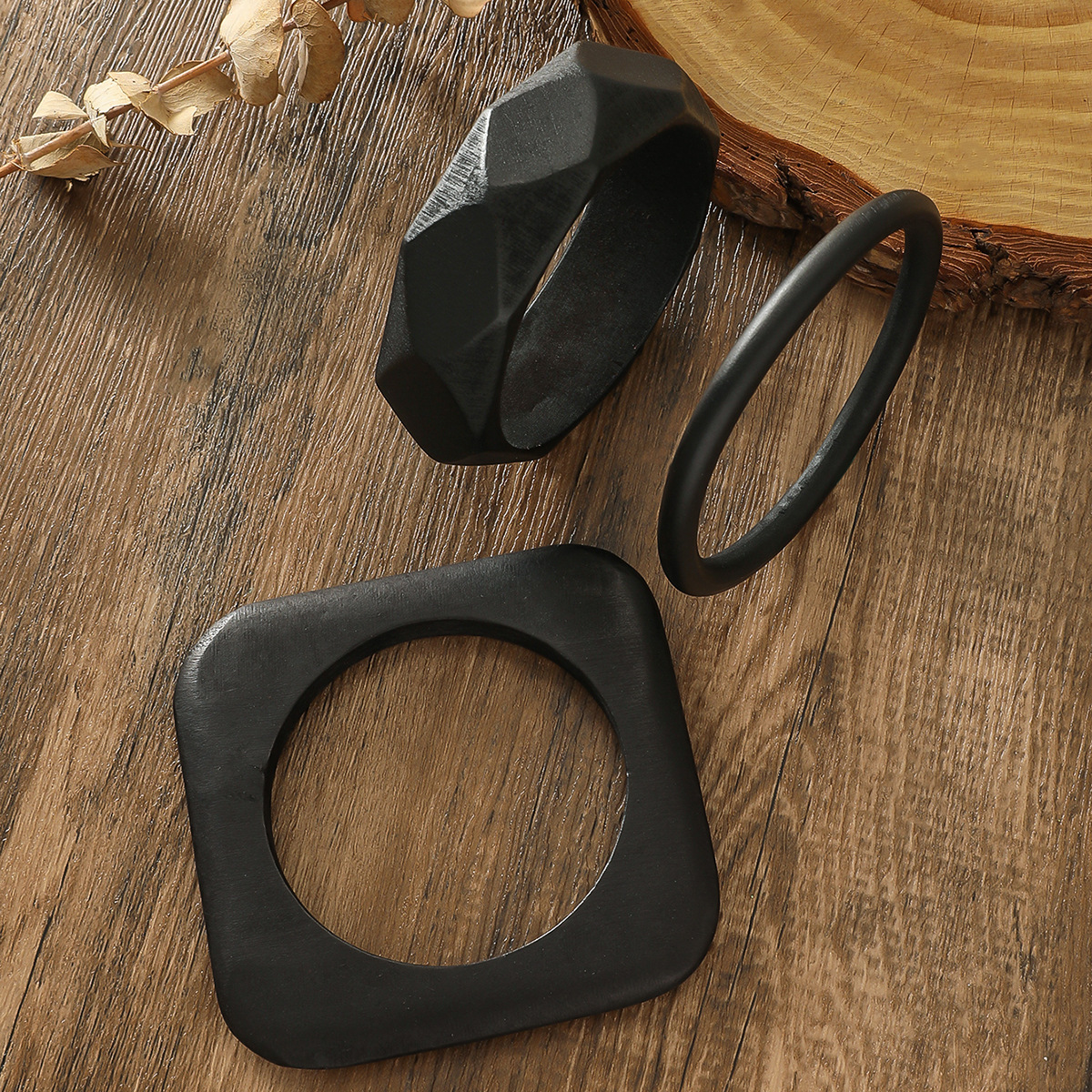 Solid Color Retro Classic Style Wood Bangle Wholesale display picture 14