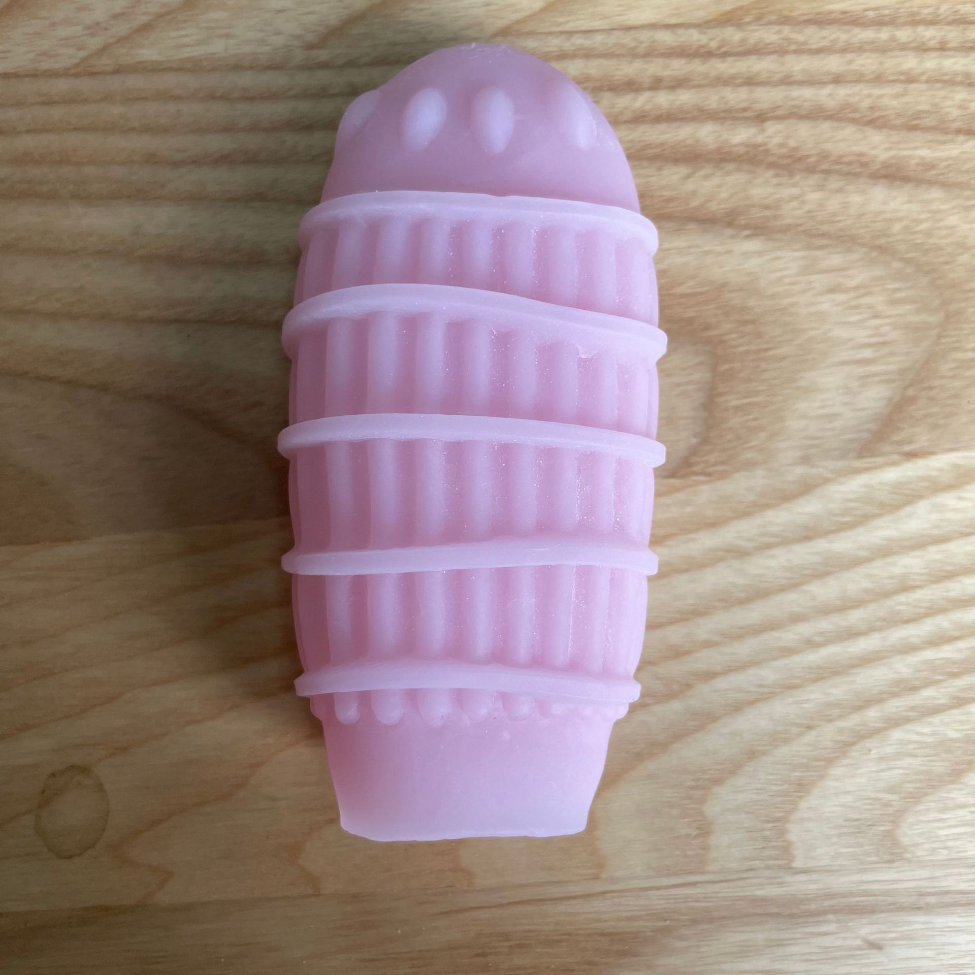 Artículos grandes color nude rosado.