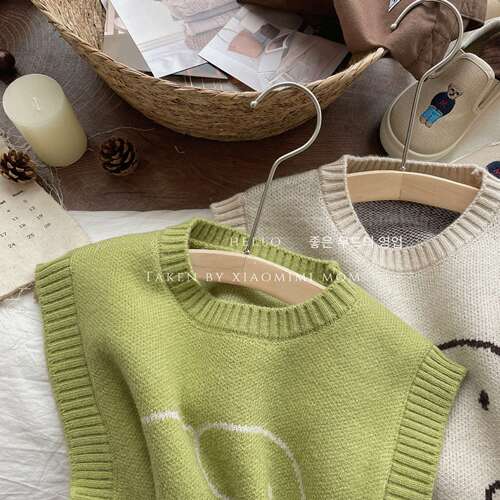  South Korean Children's Cartoon Elephant Embroidered Knit Vest for Spring and Autumn, New Gender-Free Children's Round Neck Hooded Sweater