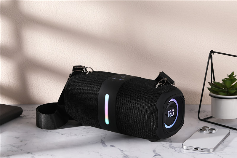 Altavoz Bluetooth transfronterizo TG669 Tarjeta portátil para exteriores de alto volumen U Disco de radio Subwoofer Correa de audio