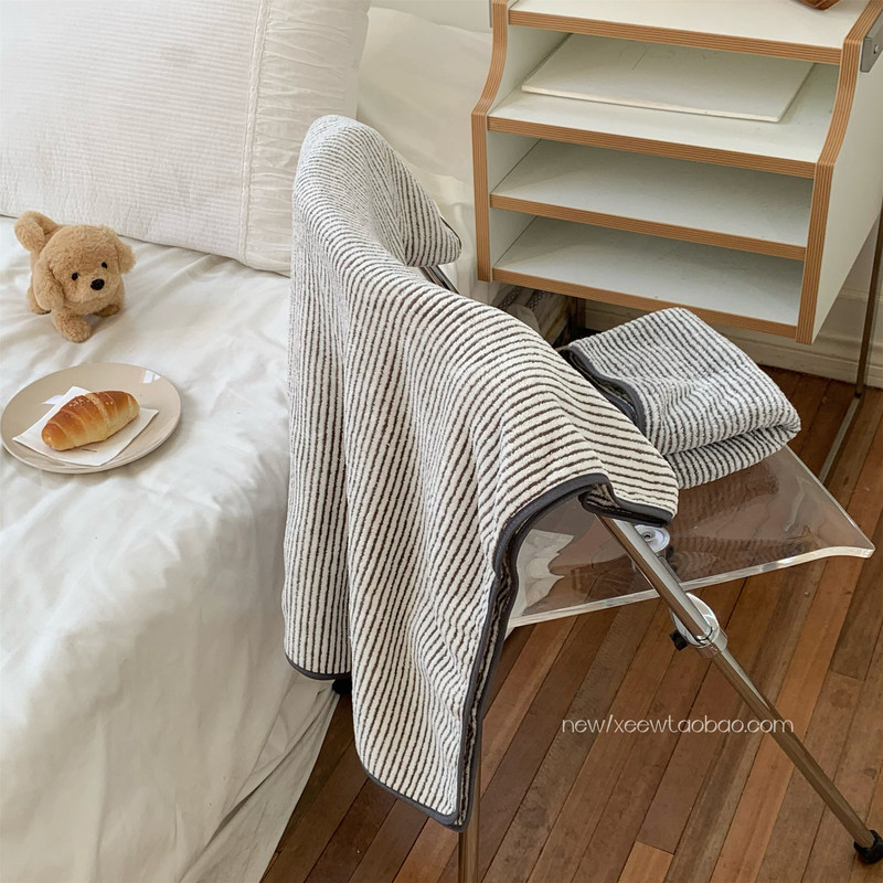 Ins Simple Salt Style Cold Style Household Gray Stripesd Bath Towel Can Be Worn and Wrapped in the Bath Large Towel Absorbs Water and Dries Quickly