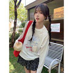 女性用日焼け止めブラウス 2025 夏新作白右肩長袖 Tシャツルーズデザインシックな韓国トップス