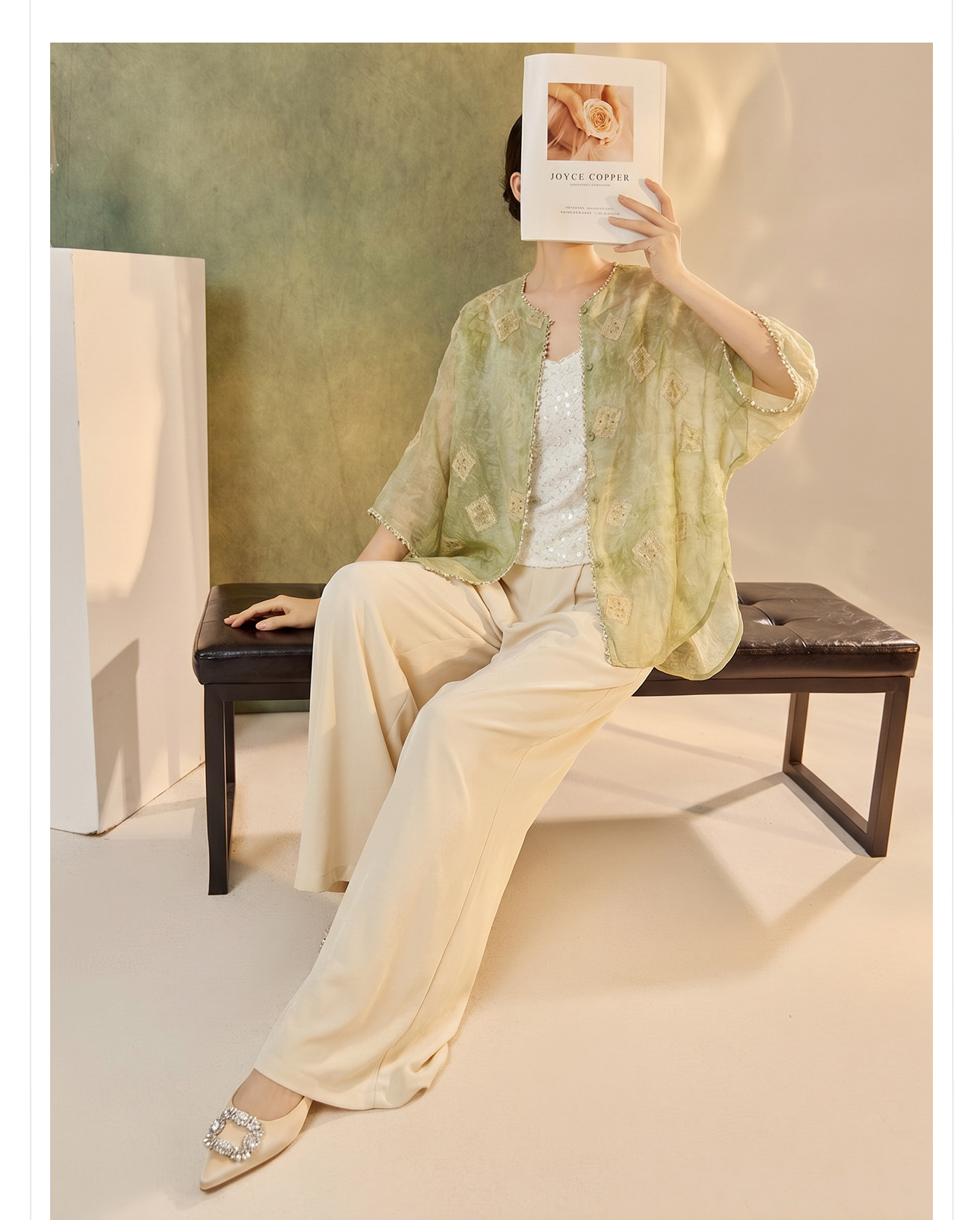 Áo cardigan mùa hè mỏng nhẹ thoáng khí, họa tiết in chống nắng đính cườm, dáng rộng — Xanh da trờicolor, Thái Đường chi tiết 18