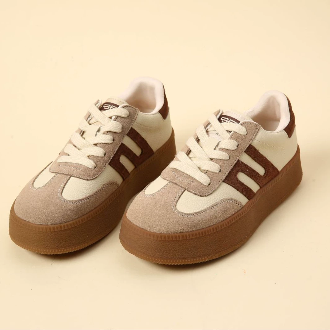Shoes platform, sports sneakers, 2025 years