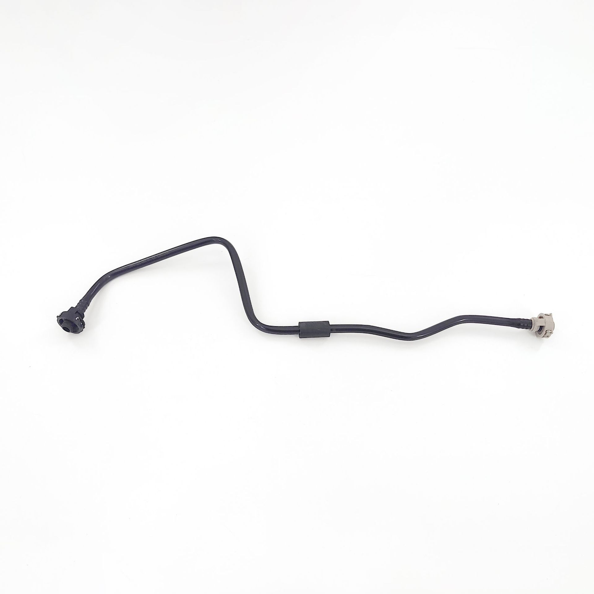 8W0121081BE water reservoir hose 122453 is suitable for car parts and automotive water reservoir hoses