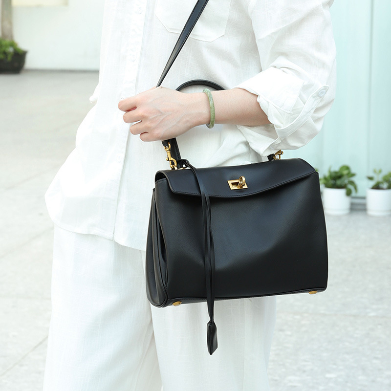 Genuine Leather Large Capacity Tote Bag Women's Shoulder Crossbody Commuter Bag Handbag 2025 New Style Neutral Lazy Bag Genuine Leather Large Capacity Tote Bag Women's Shoulder Crossbody Commuter Bag Handbag 2025 New Style Neutral Lazy Bag