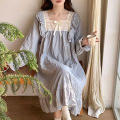 パジャマの女性の春と秋の新型の薄い雲の綿の長袖の眠るスカートの日系の甘い王女の風の家の服は外に着ることができます。