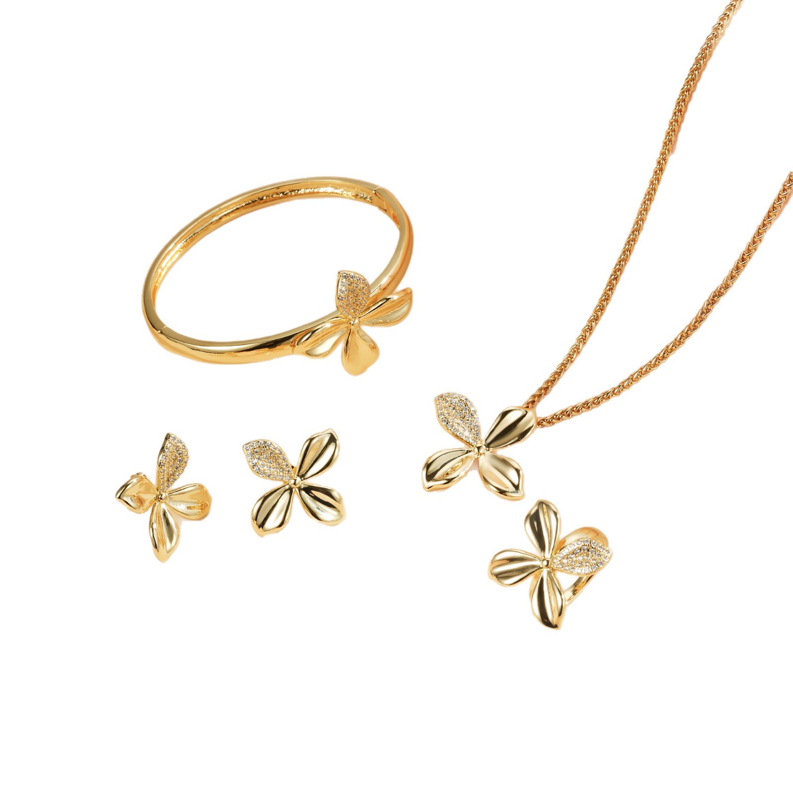 Juegos de joyería de moda con diamantes de cuatro hojas pulsera anillo pendientes colgante collar accesorios de regalo de banquete set de cuatro piezas