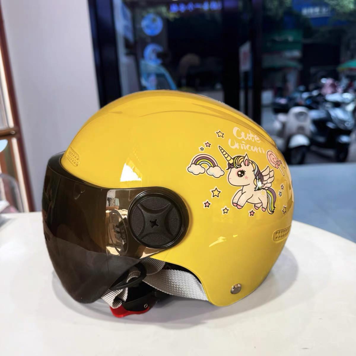 Certified electric vehicle helmet for children, sun-protective battery motorcycle half helmet, cute cap, suitable for all seasons, children's safety helmet