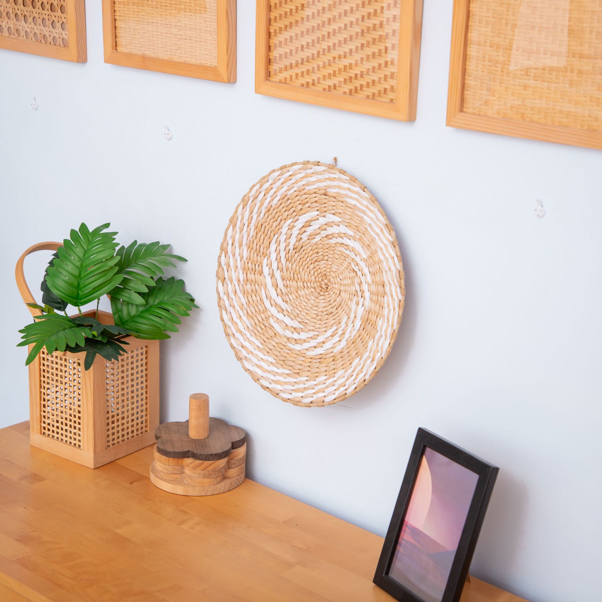 Spot al por mayor decoración de pared de viento étnico B & B hotel sala de estar decoración de pared fondo de muebles decoración multifuncional al por mayor