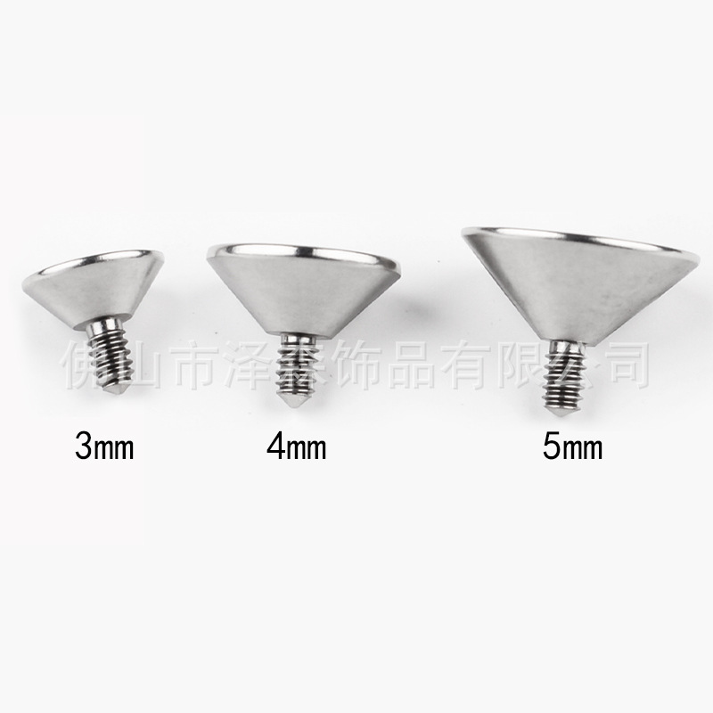 16G labret stud size and finish detail