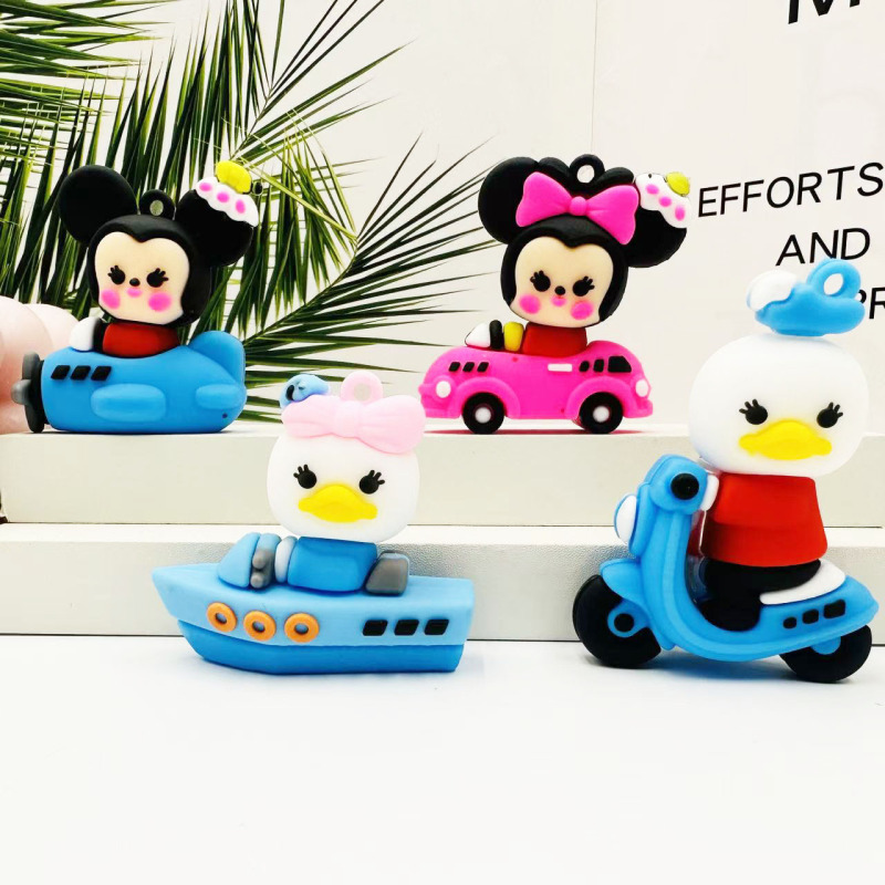 New Mickey, Minnie, and Donald Duck Keychain Pendants, Pvc Soft Rubber Cute Bag Accessories, Small Gifts Wholesale New Mickey, Minnie, and Donald Duck Keychain Pendants, Pvc Soft Rubber Cute Bag Accessories, Small Gifts Wholesale