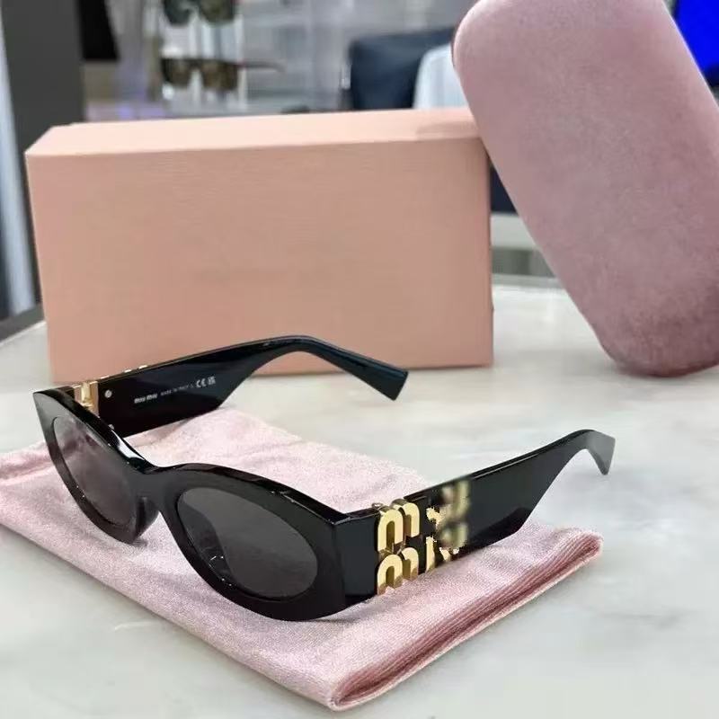 Top-tier version oval-shaped sunglasses, same style as on Xiaohongshu, women's fashion UV protection Miu Miu sunglasses smu11w