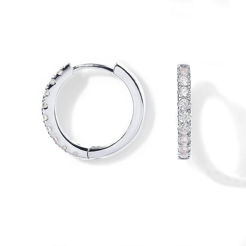 Nicho de moda transfronteriza sensación de diseño de cobre chapado en oro real perfiles redondos de alta calidad sensación de lujo ligero pendientes de mujer venta directa