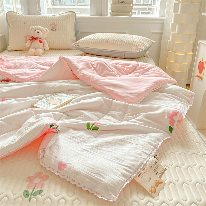 Estera de látex de seda de hielo de verano Juego de cuatro piezas de edredón fresco de verano 2025 nuevo edredón de aire acondicionado cama de dormitorio juego de cuatro piezas de edredón de verano