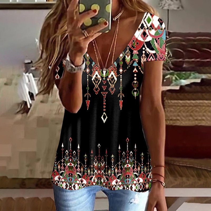 Women's V-neck large size short sleeve T-shirt cross-border new trend loose T-shirt source factory wholesale cheap jacket