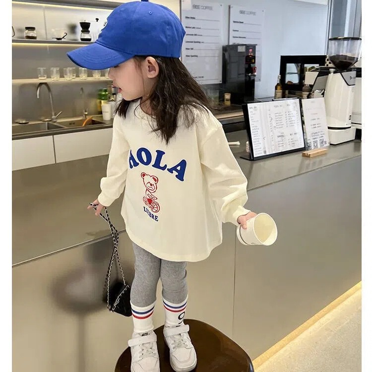 2025 new girls suit spring and autumn baby foreign style cotton soft clothes children's fashionable casual T-shirt two-piece set.