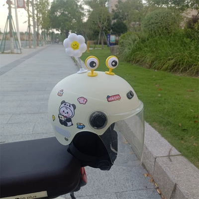 standard 3C years old children 1-5: Motosiklet kaskı (dəbilqə) - white-long-off-white-no-11-yellow-eyes-white-flowers-1-5-years-old-ear-protection-jz
